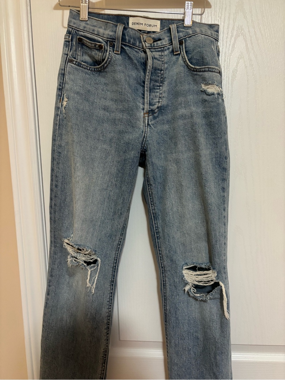 Aritzia Denim Forum Arlo Straight-Leg Jeans in Light Blue Distressed Denim